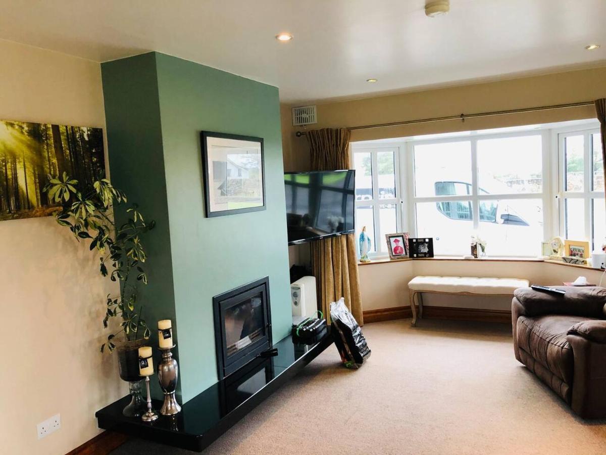 Connemara. 3 Bedroom, 8 Bed, Holiday Home 골웨이 외부 사진