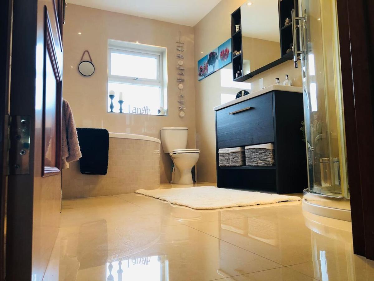 Connemara. 3 Bedroom, 8 Bed, Holiday Home 골웨이 외부 사진